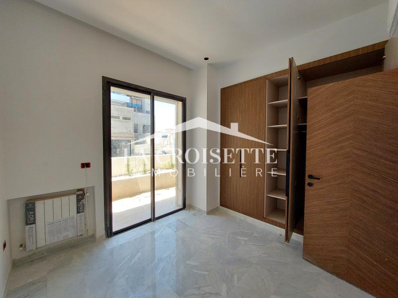 Appartement S+2 avec jardin aux Jardins de Carthage